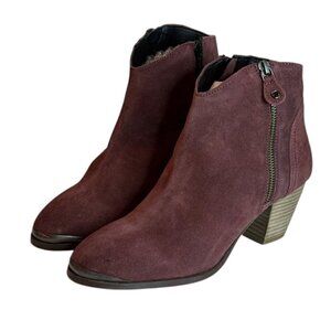 Diba Women's Sequoia Suede Bootie Burgundy Stacked Heel Toe Accent Size 9 NWOB